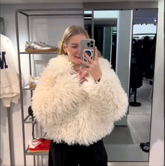 Zara Faux Fur Jacket - Picture 5 of 11